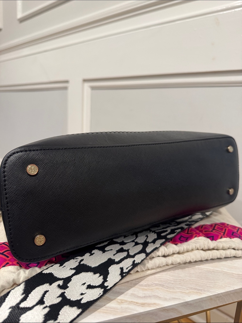 Tory Burch Bag Robinson Black Leather Perforated Dome Top Handle Bag - Picture 9 of 17